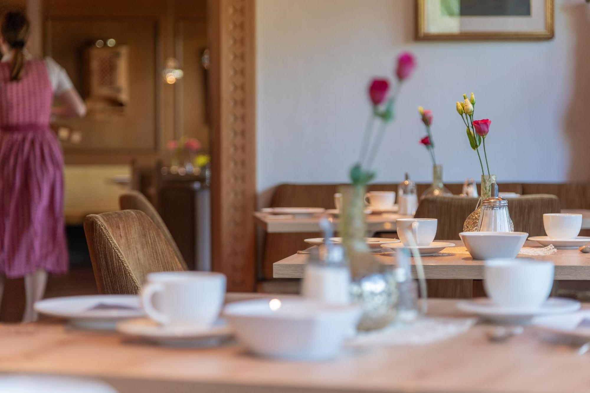 Tirolerin Garni Hotel Термено Екстериор снимка
