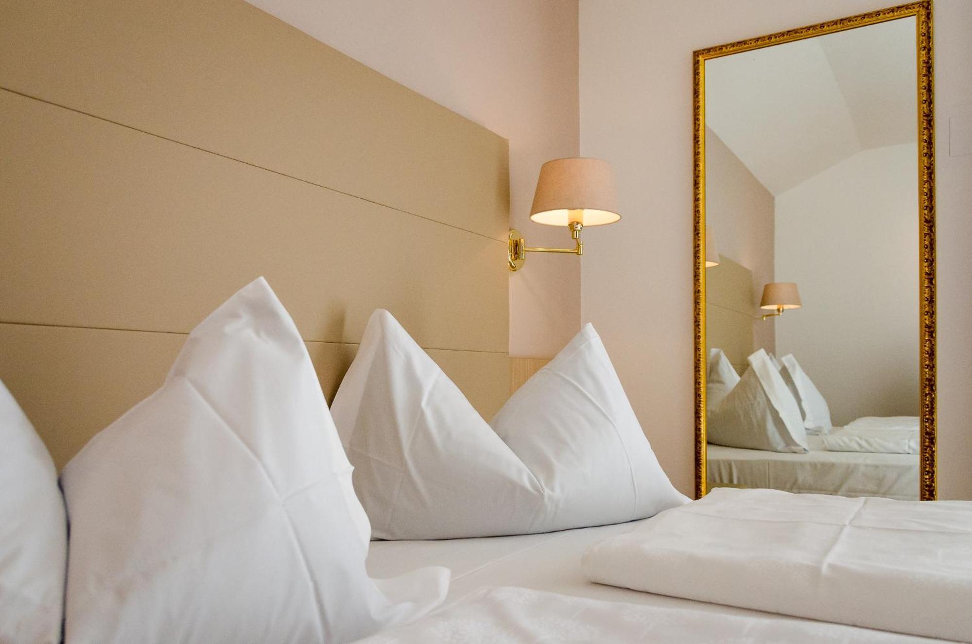 Tirolerin Garni Hotel Термено Екстериор снимка