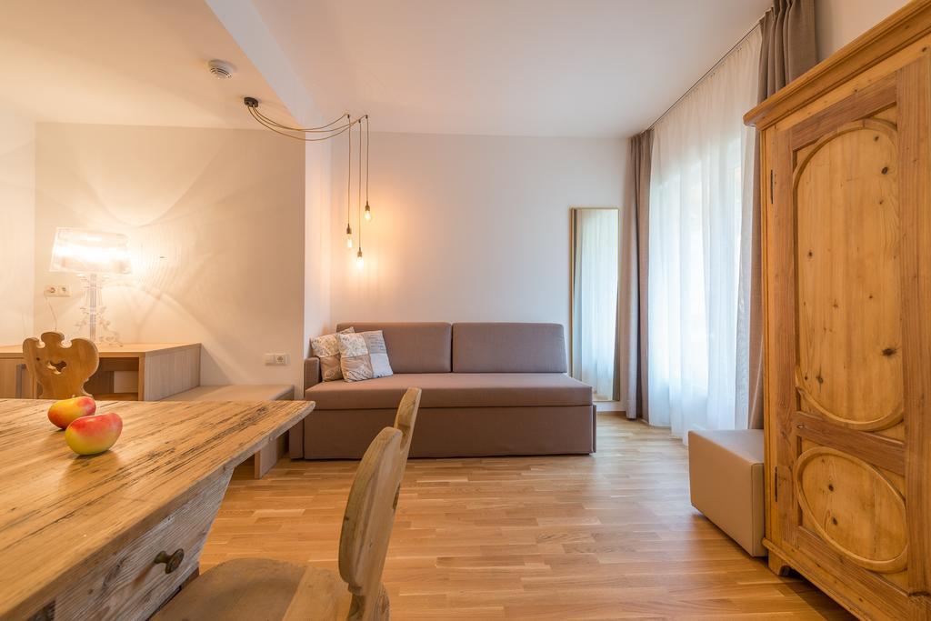 Tirolerin Garni Hotel Термено Екстериор снимка